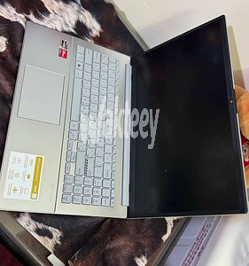 labtob-asus-vivobook-big-1